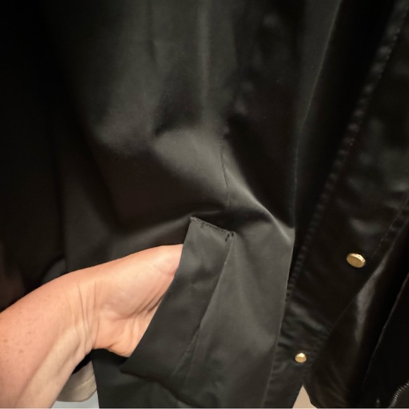 NWOT Jones New York beautiful women’s Raincoat with hood, size L, fully lined - Picture 3 of 12